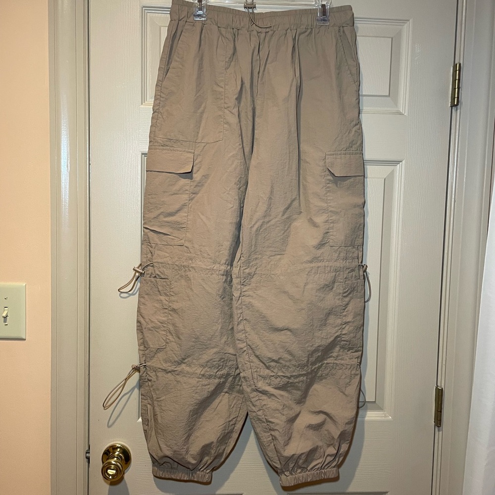 Forever 21 Taupe Cargo Jogger Pants